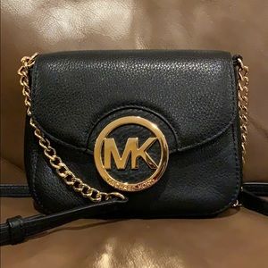 Micheal Kors crossbody bag